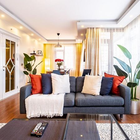 Captivating Flat With Balcony Near Besiktas Pier Daire İstanbul Dış mekan fotoğraf