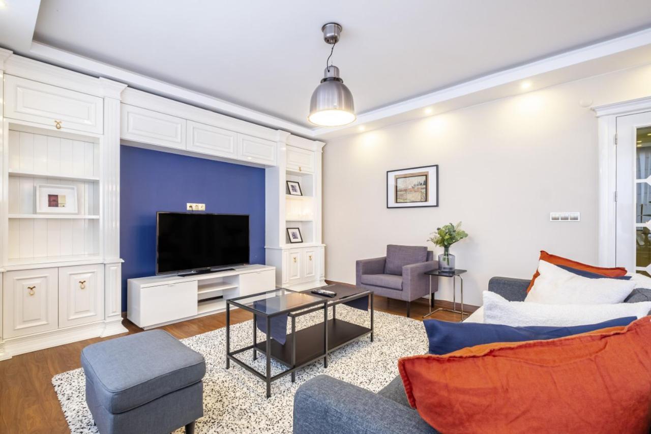 Captivating Flat With Balcony Near Besiktas Pier Daire İstanbul Dış mekan fotoğraf